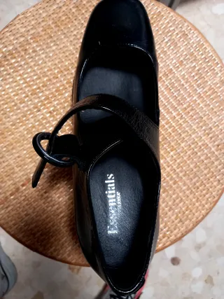 Zapatos charol negros plataforma tacón