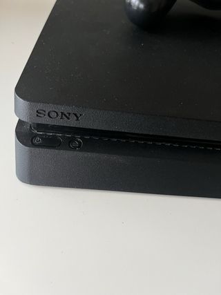 PS4 1T + mando original y cables