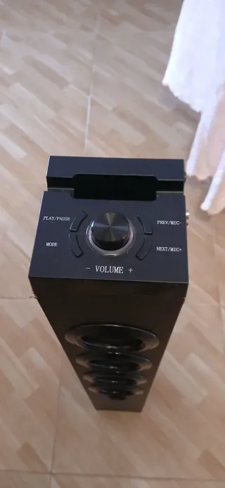 Altavoz Bluetooth Torre Negro