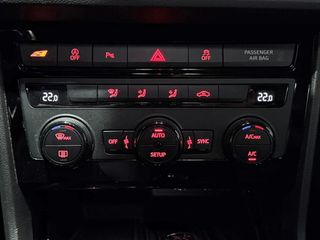 SEAT Leon CUPRA 2.0 TSI DSG7 StSp 290 5p