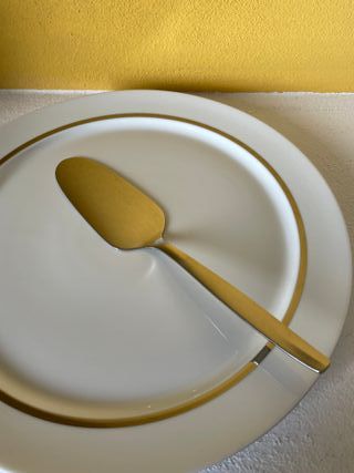 Piatto rotondo Thomas porcellana con bordo oro