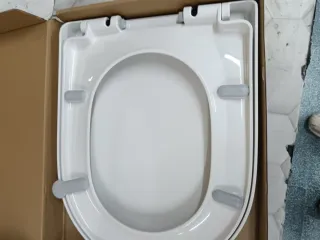 Tapa WC D-Shaped Universal