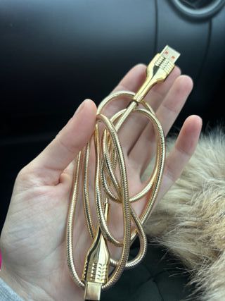 Cavo per iPhone dorato