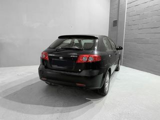 DAEWOO LACETTI 1.6 Gasolina de 109CV de 2004