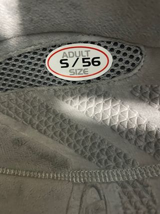 Casco de esquí negro