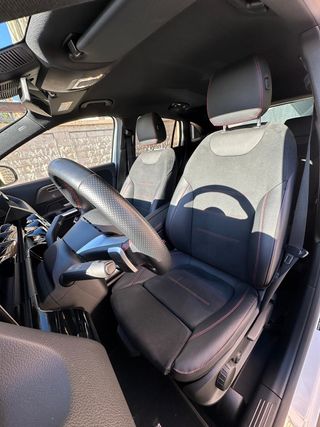 Mercedes-Benz GLA GLA 250e