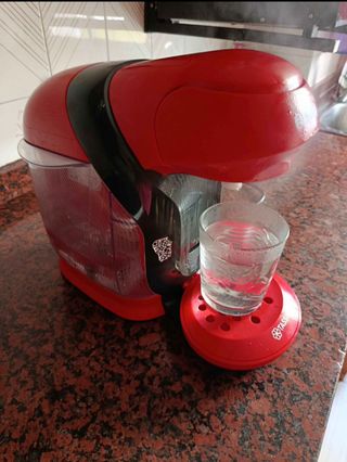 Cafetera Tassimo Bosch Roja
