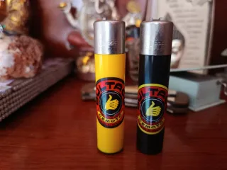 Lote 2 accendini Clipper collezione