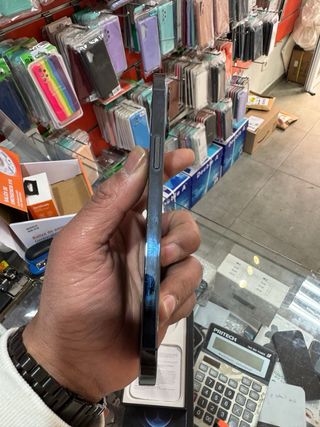iPhone 12 Pro Max 128GB Azul 84% Batería