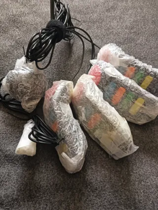 Lote Mandos pulsadores paraPS2 Buzz!+Dos juegos.