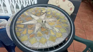 Rueda de bicicleta grande,1 euro