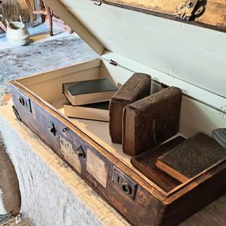 Maleta Antigua Madera 1930