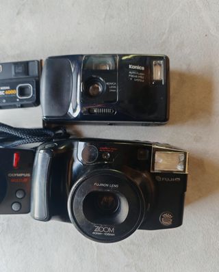 Lote 4 Fotocamere Analogiche Vintage Fujifilm Kodak