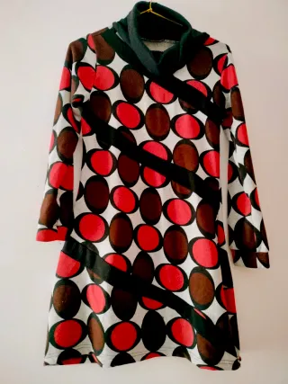 Vestido Retro Estampado 70s Talla S/M. Nuevo. Natu