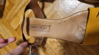 Sandalias cuña marrón y amarillo