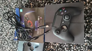 Mando Nacon Revolution Pro Controller 2