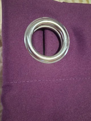 Cortinas moradas nuevas