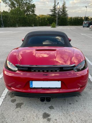 Porsche 718 Boxster