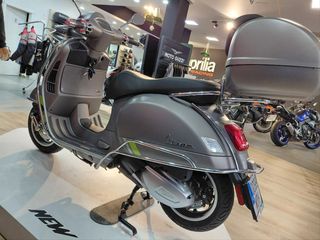 Vespa GTS 300 Super Maxiscooter