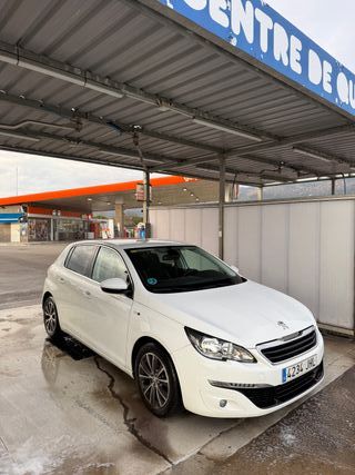 Peugeot 308 2015 1.6BLUEHDI
