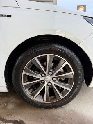 Peugeot 308 2015 1.6BLUEHDI