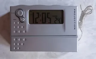 Radio despertador con termómetro y proyector hora