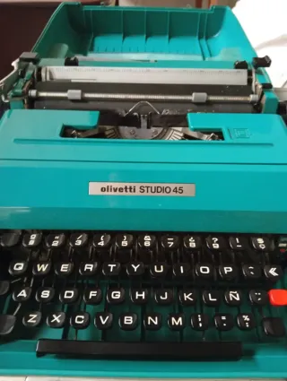 Olivetti Studio 45 Máquina de Escribir vintage