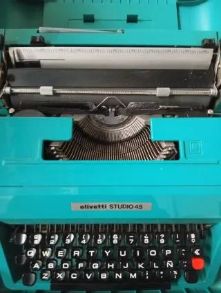 Olivetti Studio 45 Máquina de Escribir vintage