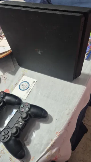 PS4 Slim 500GB Negra