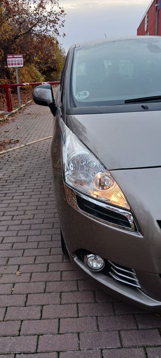 Peugeot 5008 2.0 HDI  2012