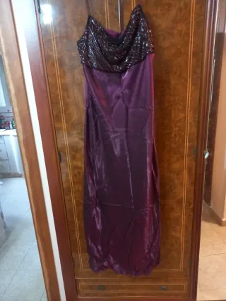 Vestido largo fiesta lentejuelas morado Con tapa