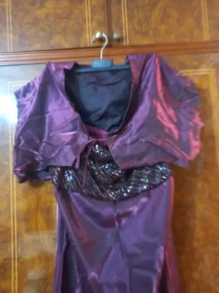 Vestido largo fiesta lentejuelas morado Con tapa