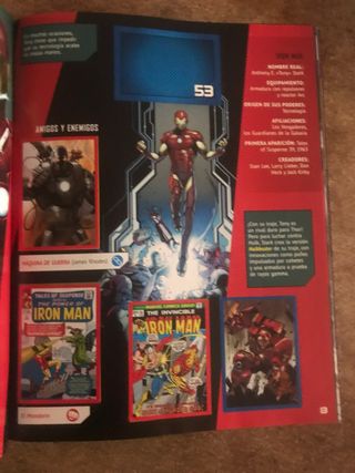 Álbum  Marvel Superhéroes Panini CASI COMPLETO