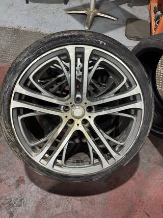 Juego de llantas  en  22 BMW. 1/4
