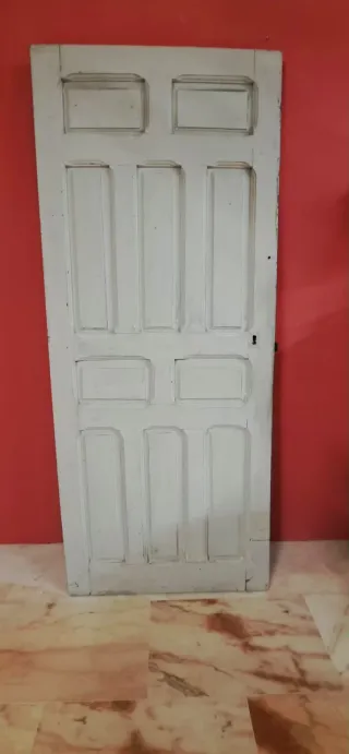 Puerta antigua de madera