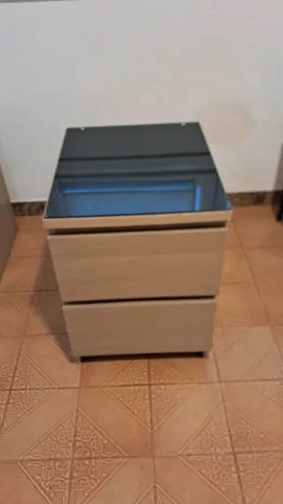 Mesita de noche Malm Ikea