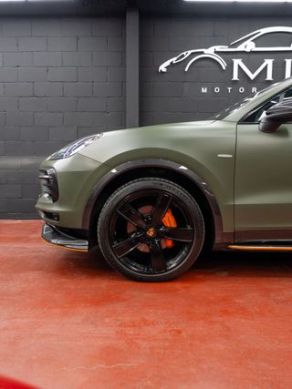 PORSCHE Cayenne Coupé