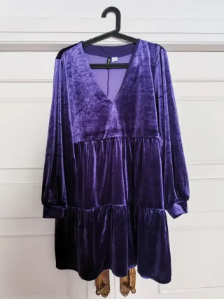 Vestido morado de terciopelo