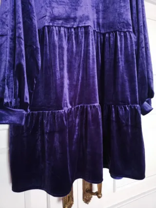 Vestido morado de terciopelo