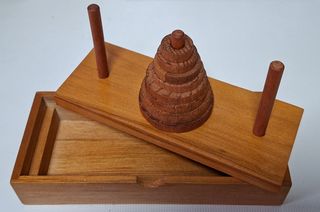 Torre de Hanoi. Juego de madera