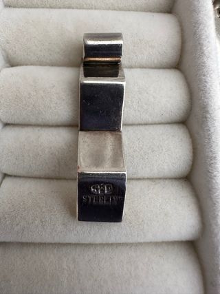 Colgante geométrico de plata 925