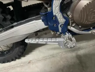 Posapiés/Reposapiés Moto