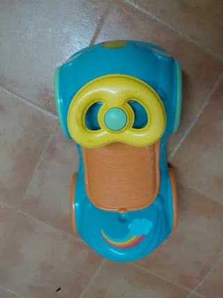 Correpasillos reciclado con volante