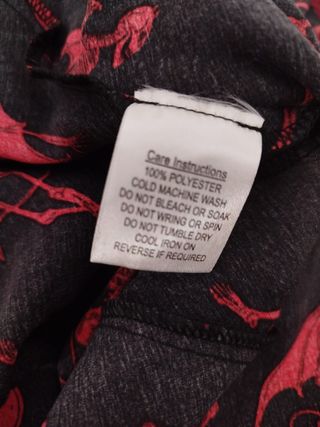 Falda Larga Negra Demonios Rojos Dolls Kill