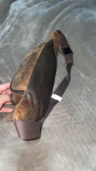 Riñonera de cuero