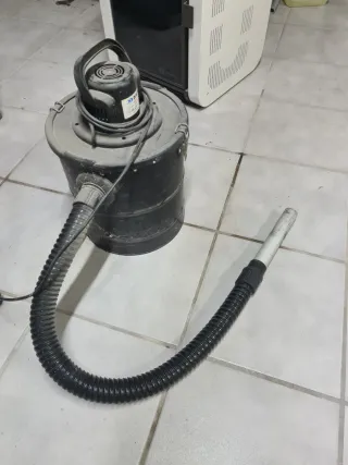 Estufa de pellets Ecoforest. Regalo aspirador.