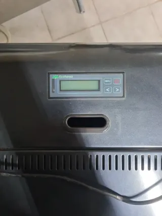 Estufa de pellets Ecoforest. Regalo aspirador.