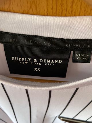 Camiseta Supply & Demand