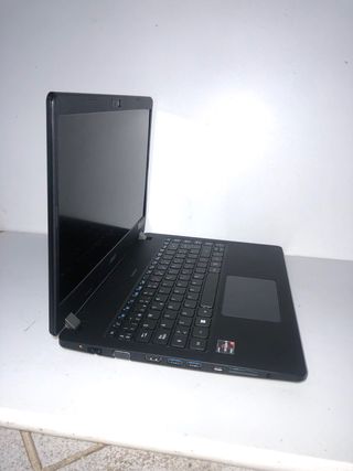 Acer TravelMate P214 Ryzen 5 Pro