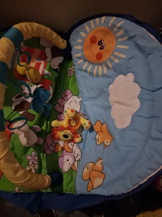 Manta de juego para bebé con arco